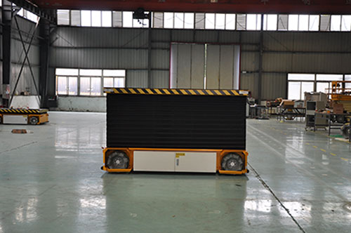成都星空在线注册麦轮式全向车-1.jpg